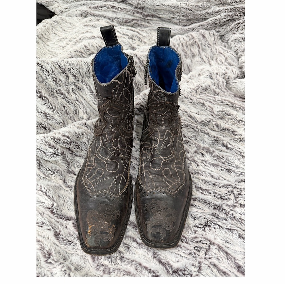 Mark Nason “Rock Lives” Leather Stitched Dragon Boots. Sz 11
